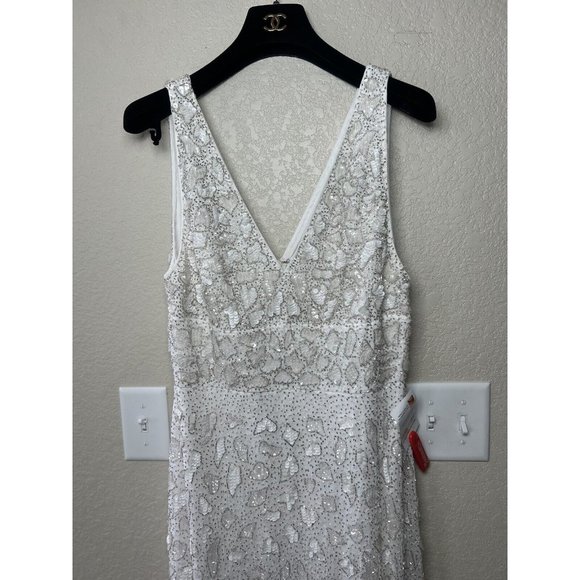 Mac Duggal Hand Embellished Beaded Gown With Train White 10814 Size 8 New - Picture 13 of 15